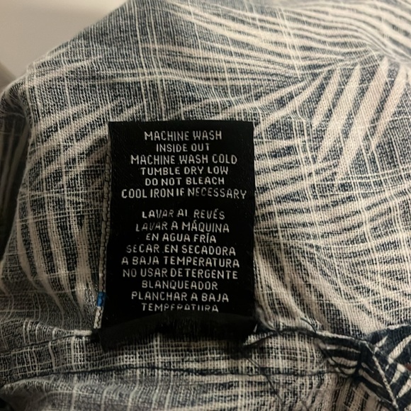 Jonathan Martin Hawaiian shirt - Size Small - Picture 9 of 9